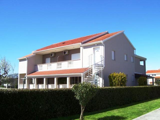 Photos for house 643558