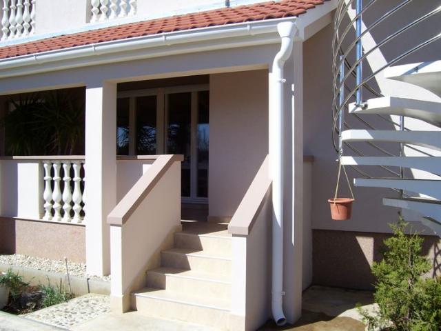 Photos for house 643558