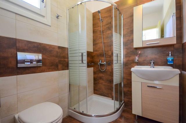 Photos for house 643567