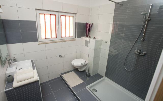 Photos for house 643619