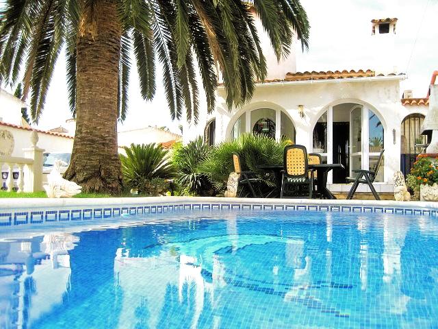 Photos for house 643645