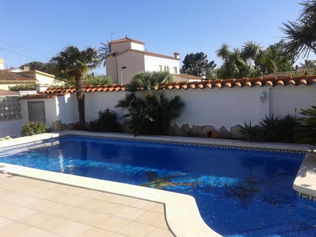 Photos for house 643660