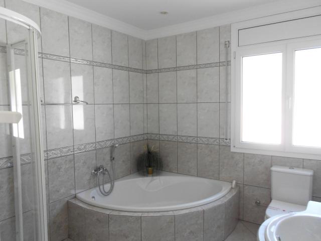 Photos for house 643660