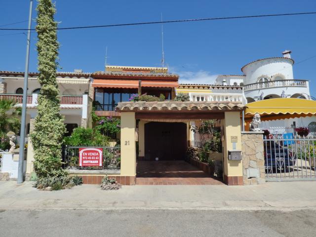 Photos for house 643669