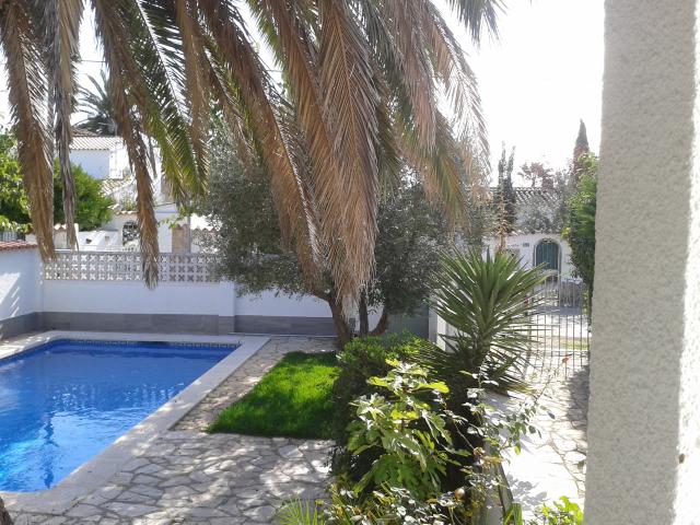 Photos for house 643674