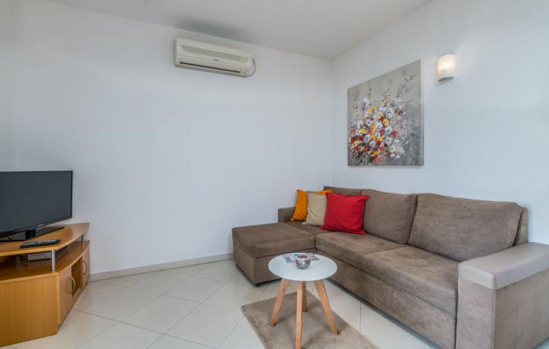 Photos for house 643701