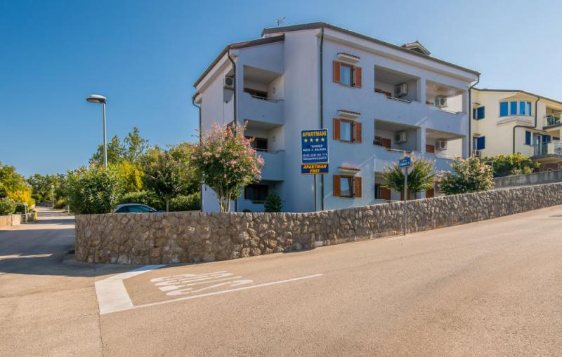 Photos for house 643701