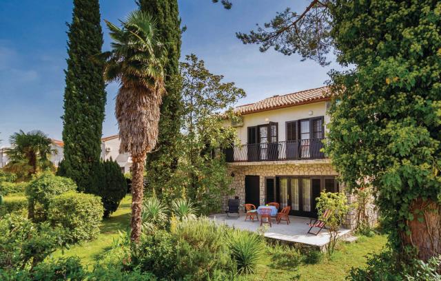 Photos for house 643705