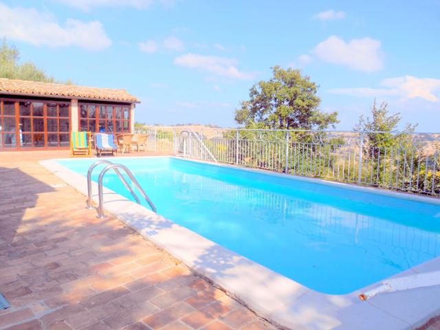 Photos for house 643707