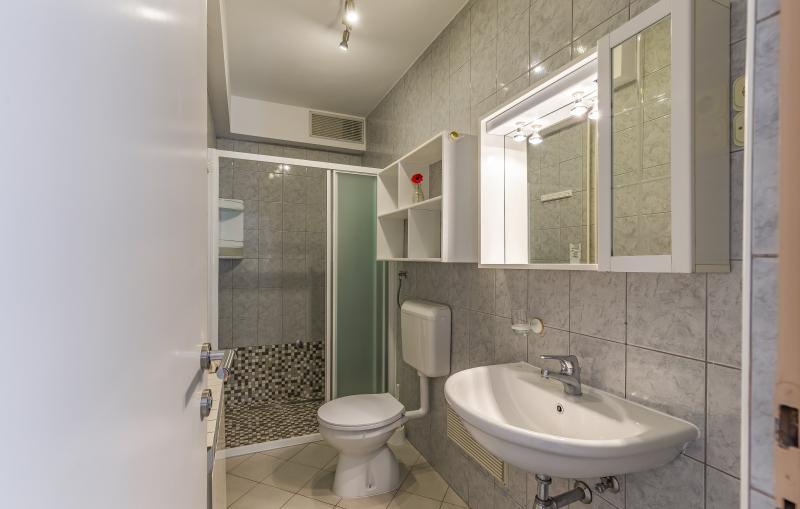 Photos for house 643835