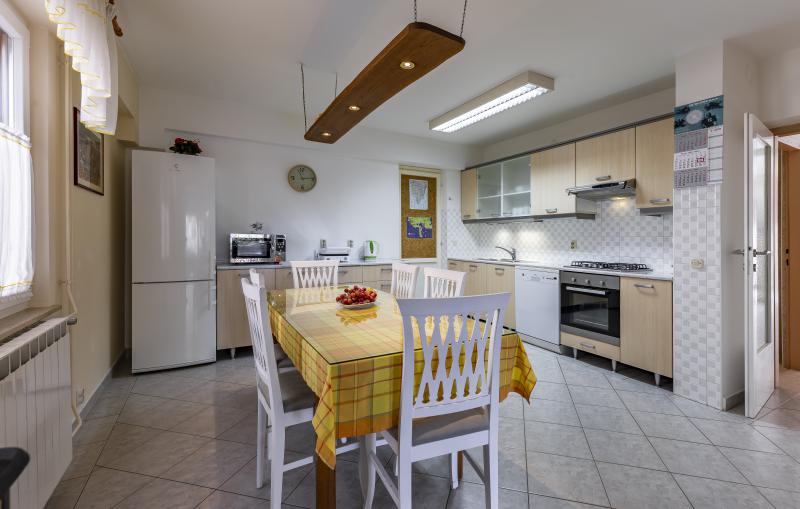 Photos for house 643835