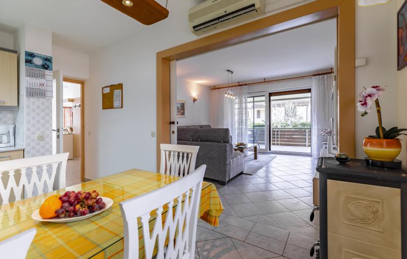 Photos for house 643835