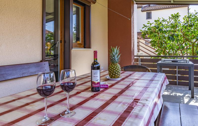 Photos for house 643835