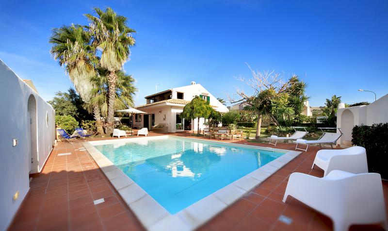 Photos for house 643870