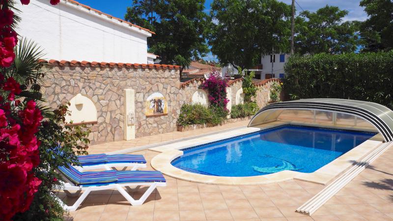 Photos for house 643879