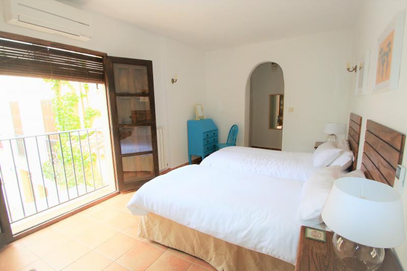 Photos for house 643889