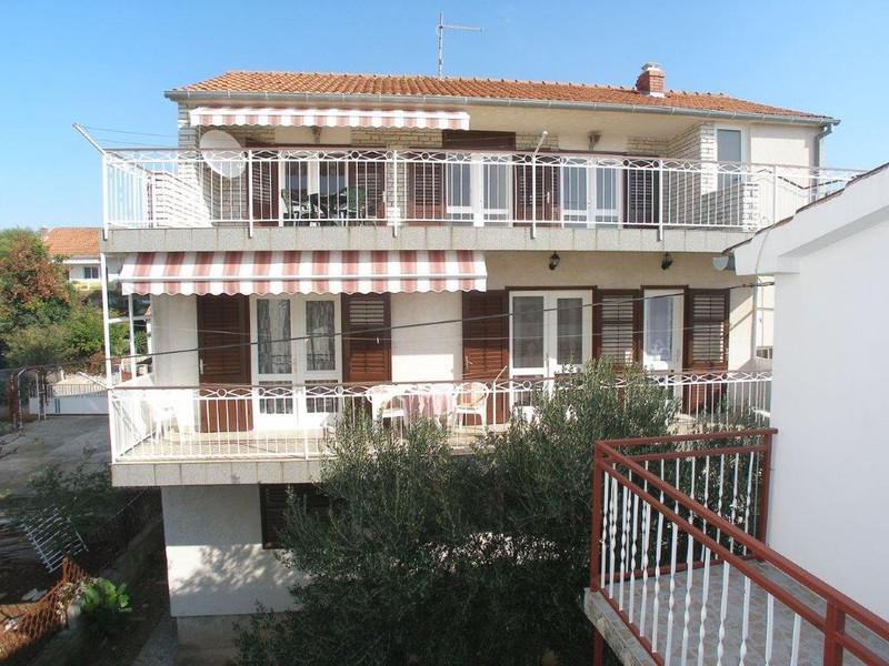 Photos for house 643930