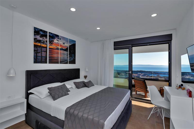 Photos for house 643941