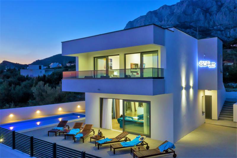 Photos for house 643941