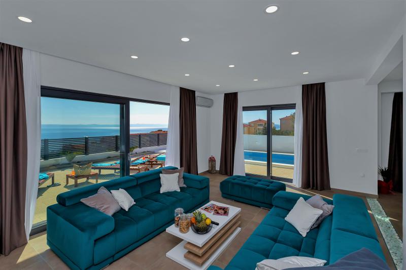 Photos for house 643941