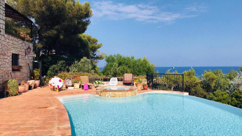 Photos for house 643943