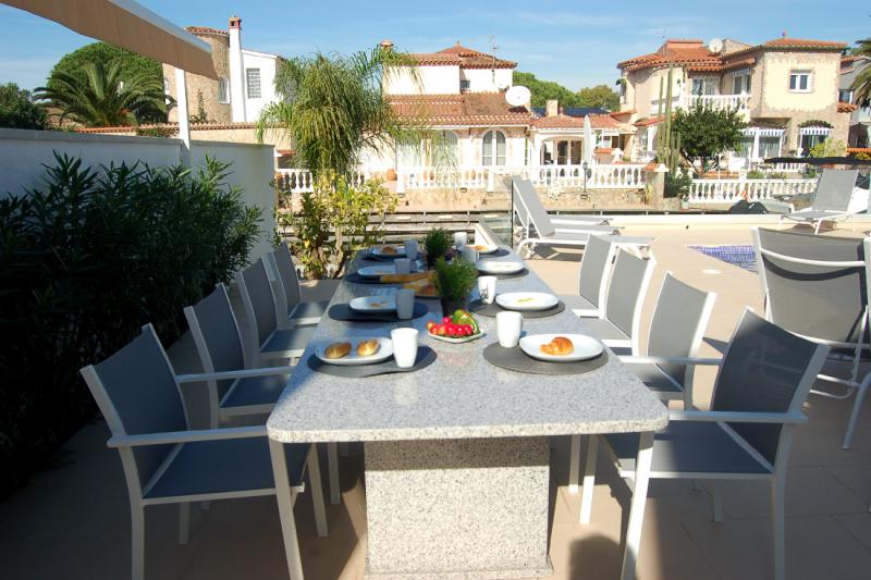 Photos for house 643945