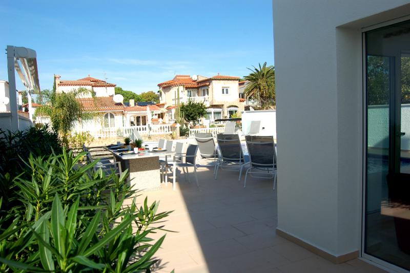 Photos for house 643945