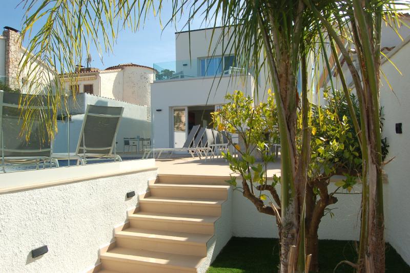 Photos for house 643945