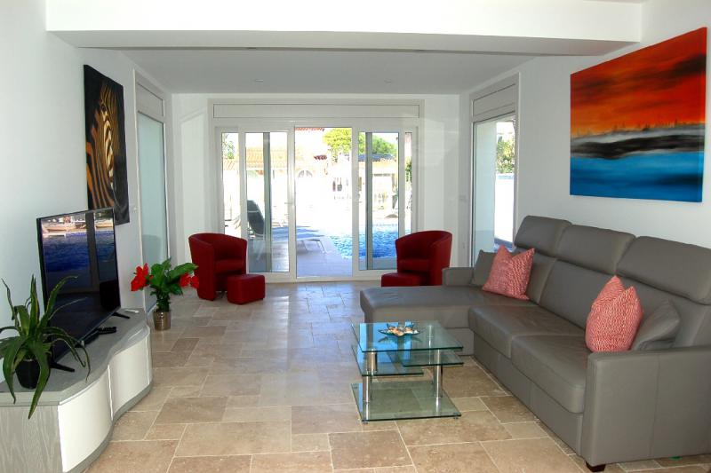 Photos for house 643945