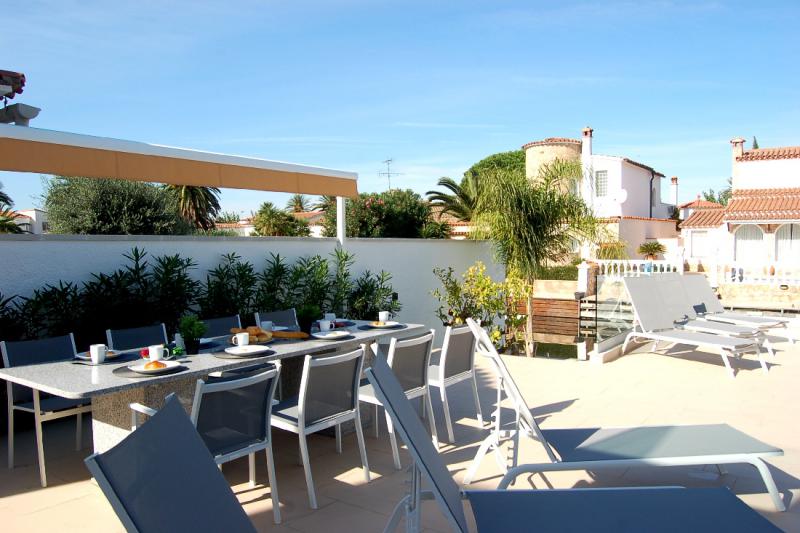 Photos for house 643945