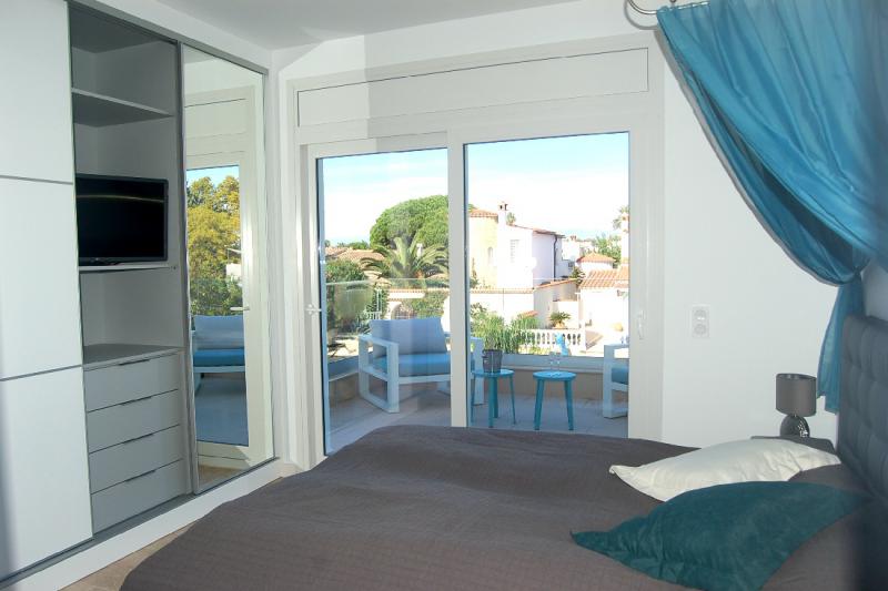 Photos for house 643945