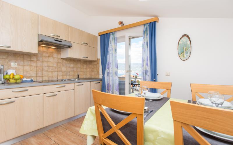 Photos for house 643950