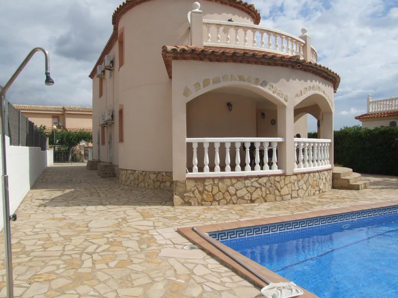 Photos for house 643969