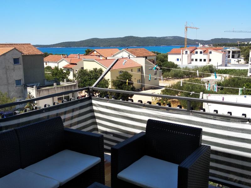 Photos for house 643980