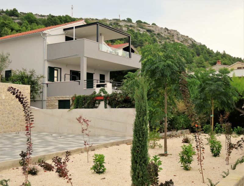 Photos for house 643993