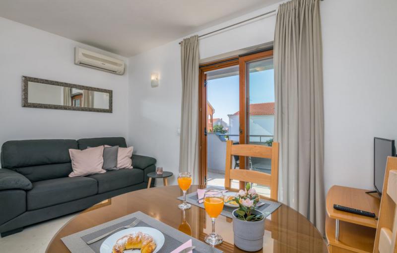 Photos for house 643996