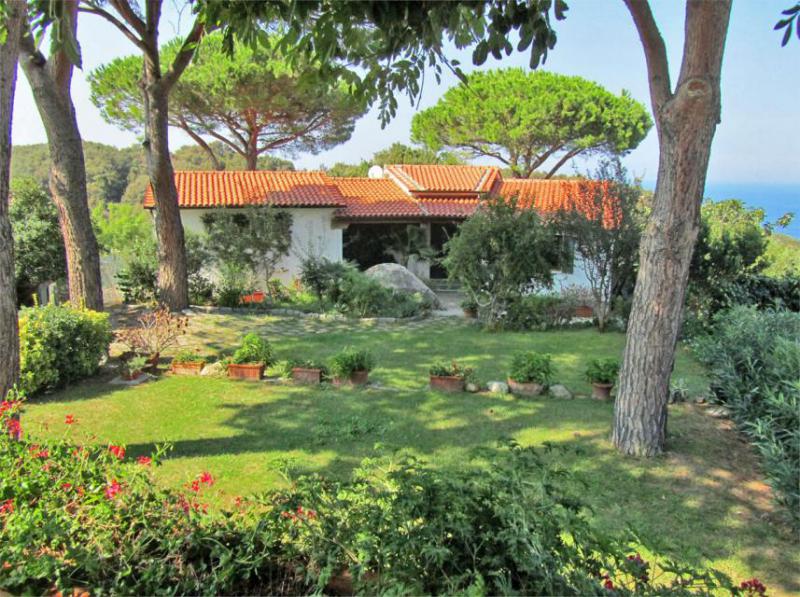 Photos for house 644009