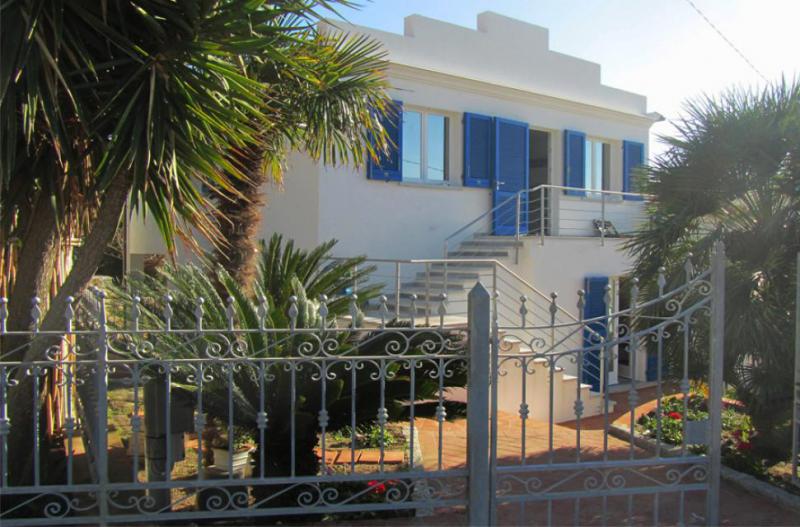 Photos for house 644033