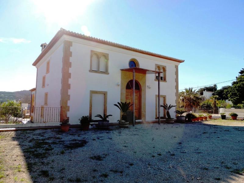 Photos for house 644038