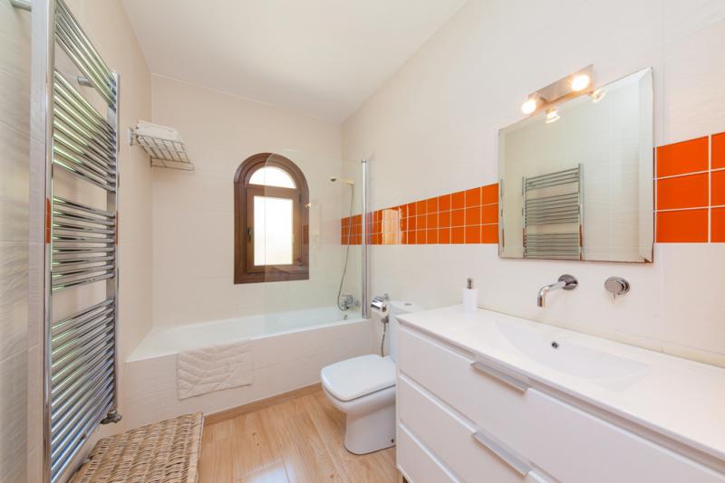 Photos for house 644090