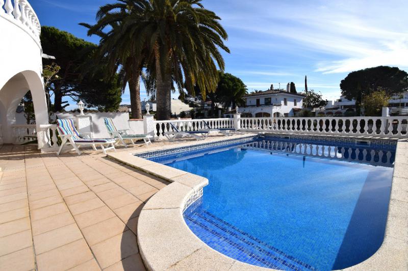 Photos for house 640871