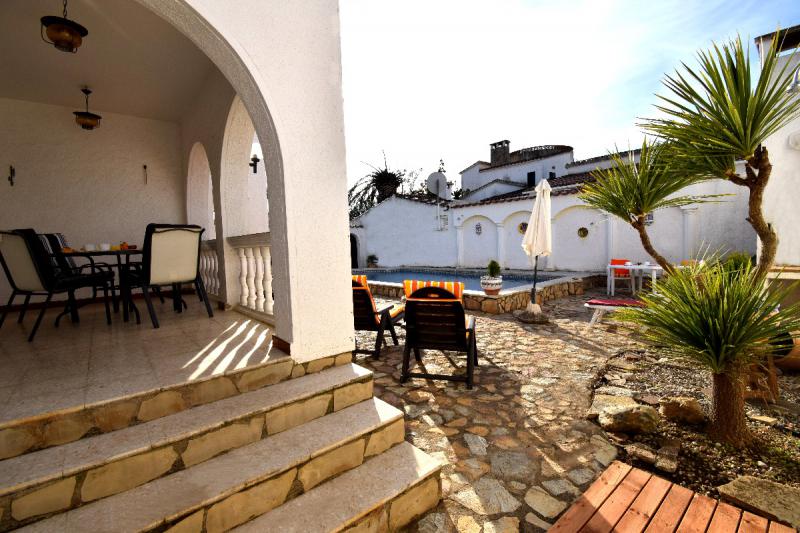 Photos for house 640872