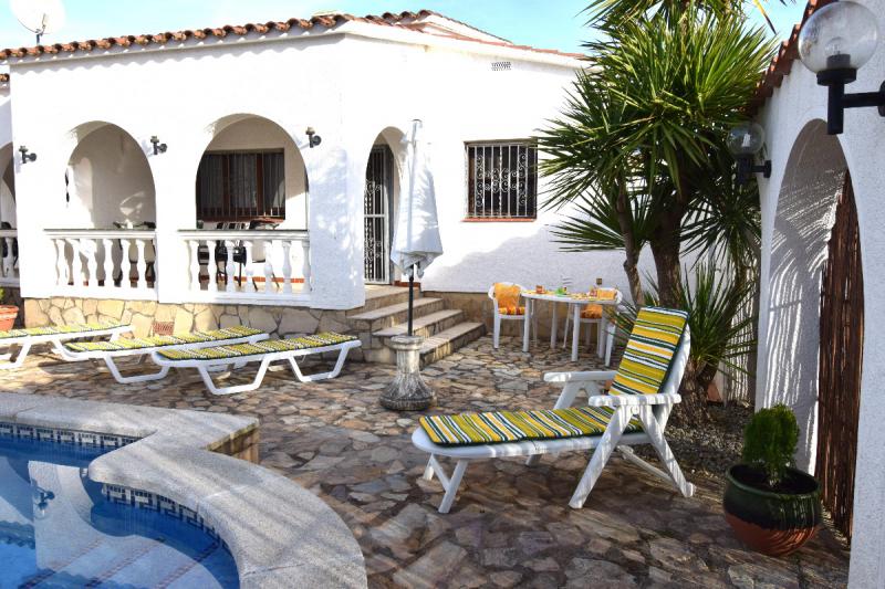 Photos for house 640872