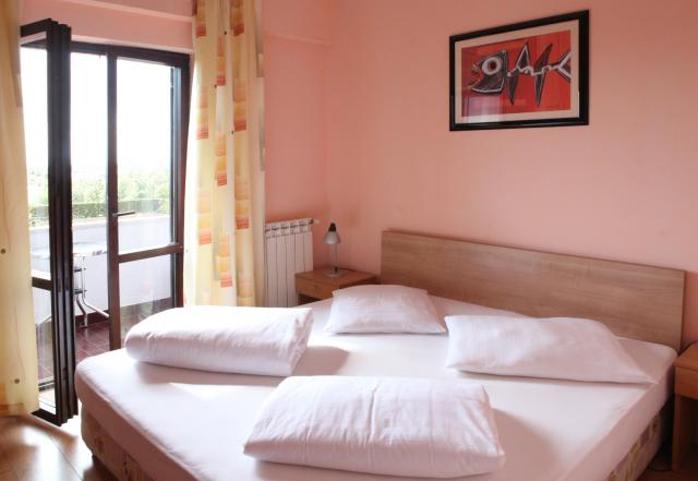 Photos for house 640911