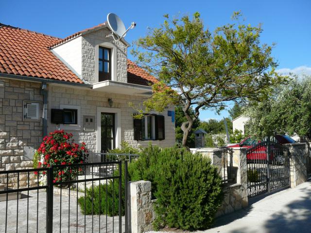 Photos for house 640992