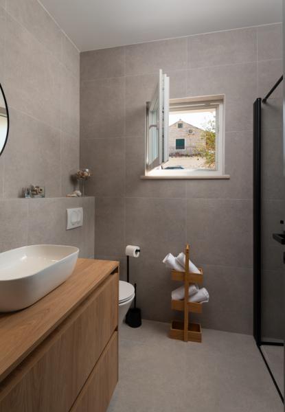 Photos for house 651769