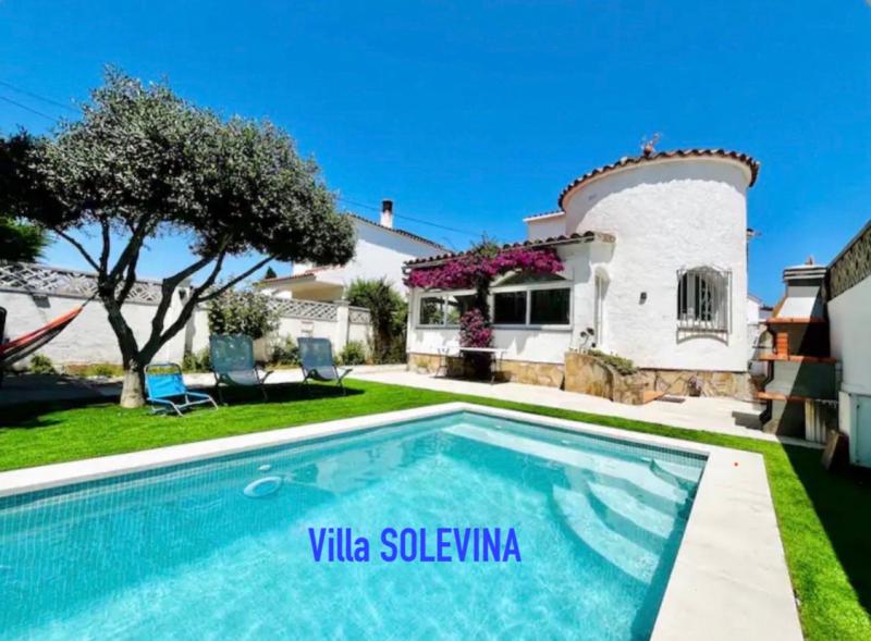 Photos for house 651775