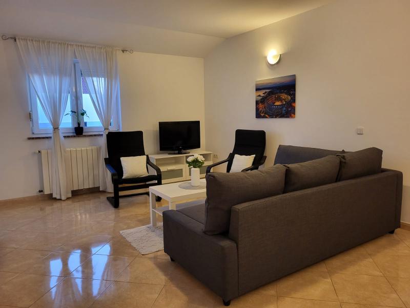 Photos for house 651778