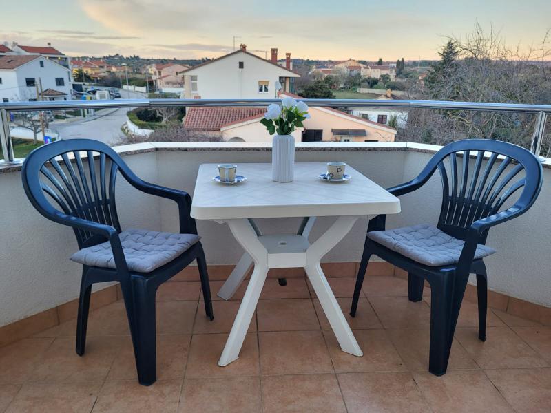 Photos for house 651778