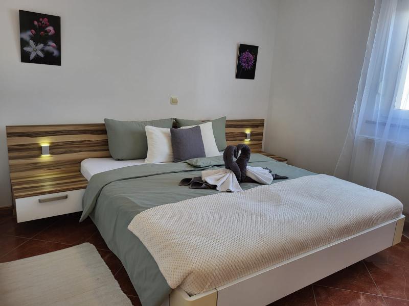 Photos for house 651781